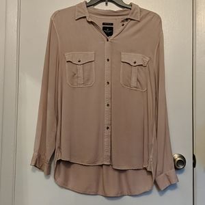 🌸AE Soft Pale Blush Boyfriend Fit Button Up